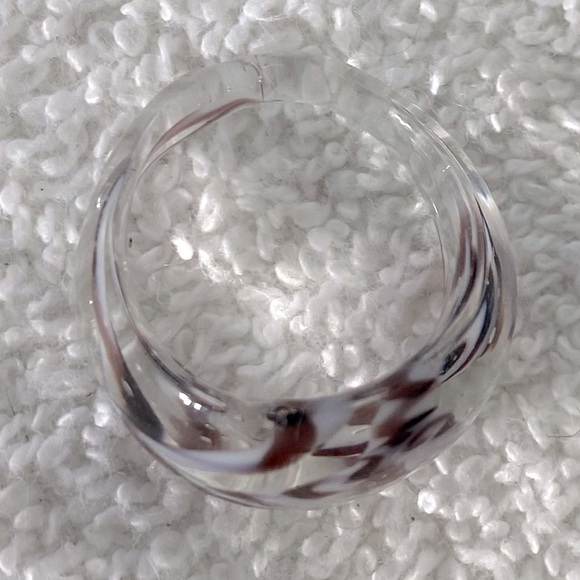 Vintage Art Glass Handmade Burgundy White Band Ring - Picture 9 of 12